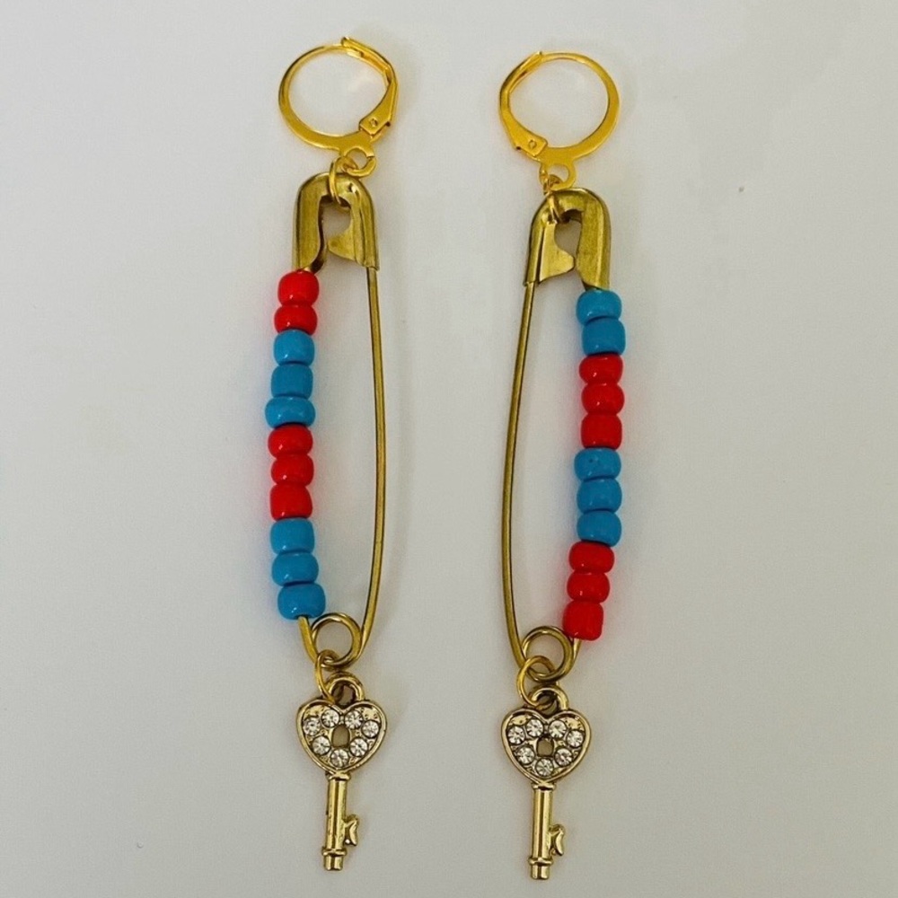 Y2K Gold Safety Pin Earrings